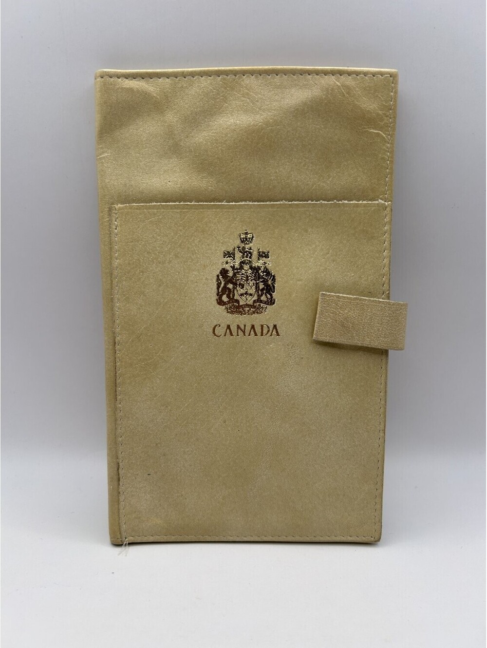 Buxton Oasis travel document wallet Coat of Arms Tan Unisex vintage Leather